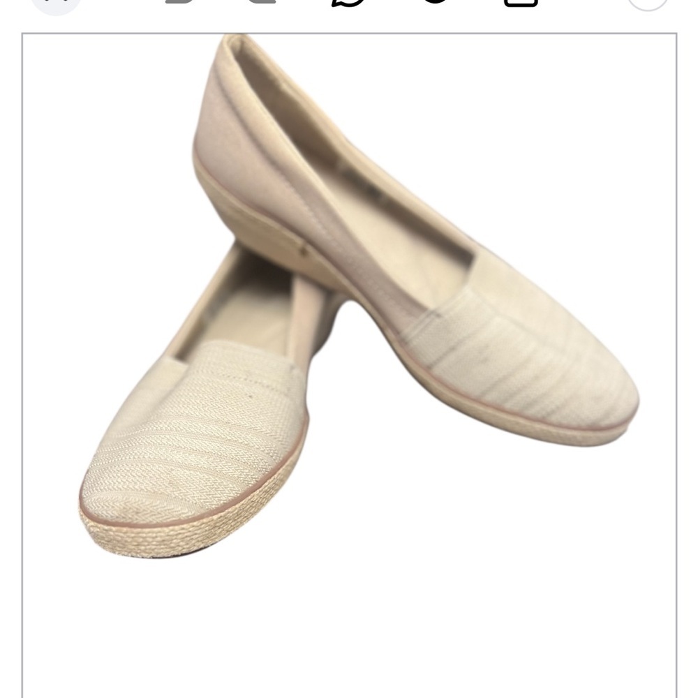 Grasshoppers Quinn Wedge Canvas Slip-On Loafer Shoes Size 8 Beige